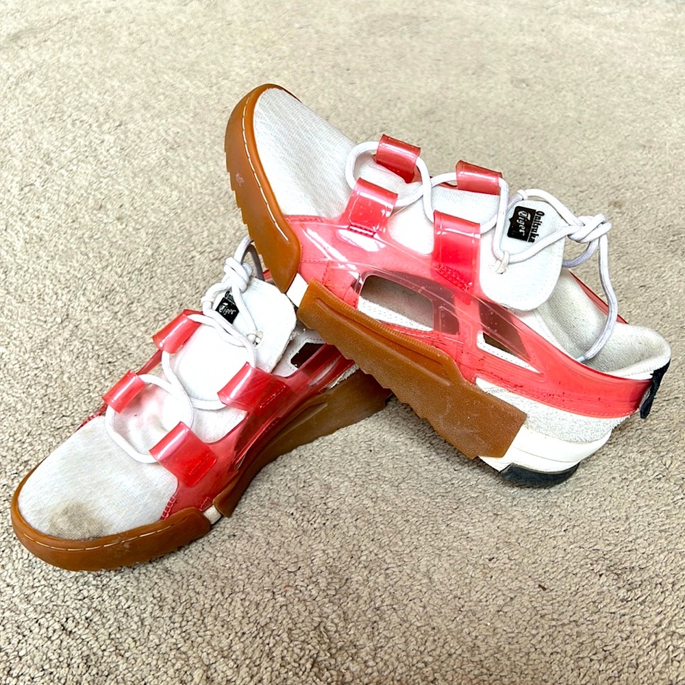 Onitsuka Tiger Big Logo Runner Sandal White/Red 1183A582-107